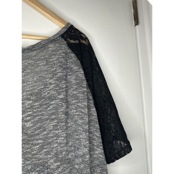 Torrid Size 3 Black Lace Short Sleeves Tunic Gray Marbled -EUC 22/24 - Picture 9 of 10